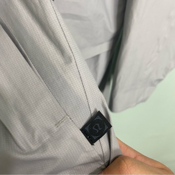 Lululemon Lab Kosaten Shell Jacket Gray XS Hooded W4BINS - Picture 8 of 9